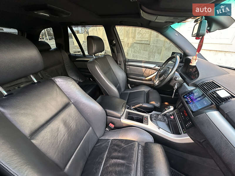 Внедорожник / Кроссовер BMW X5 2003 в Одессе