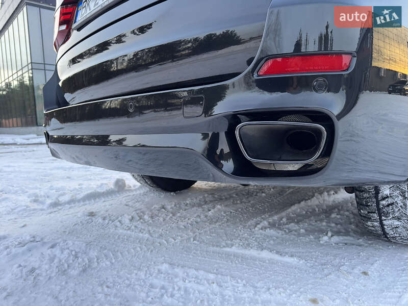 Внедорожник / Кроссовер BMW X5 2014 в Ровно