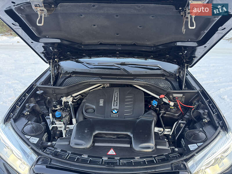 Внедорожник / Кроссовер BMW X5 2014 в Ровно