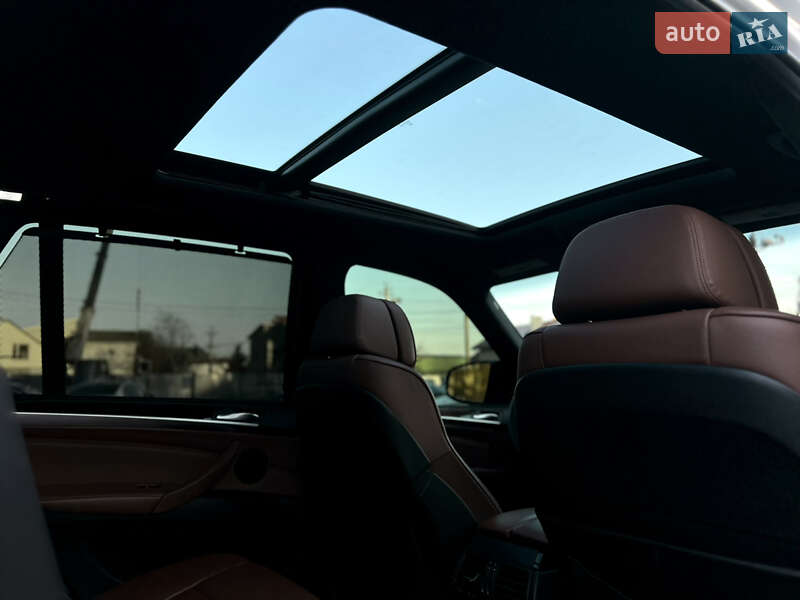 Внедорожник / Кроссовер BMW X5 2011 в Одессе