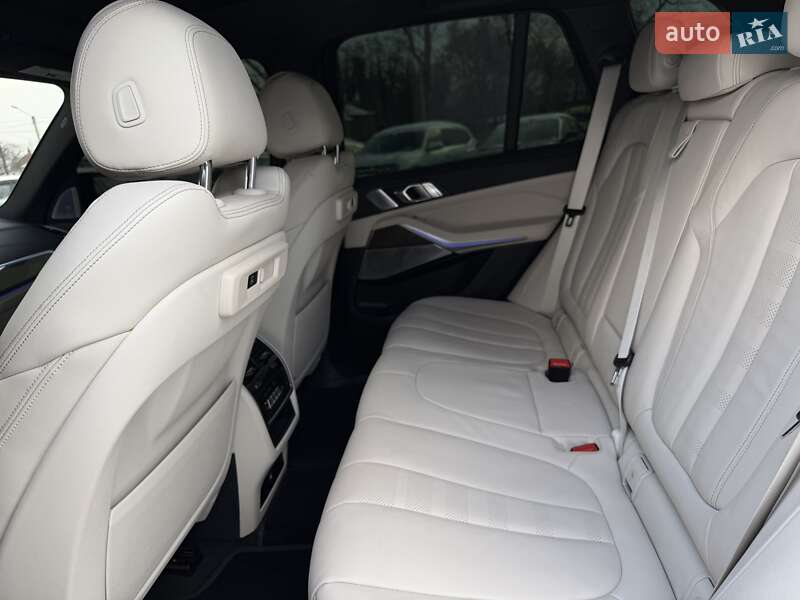 Внедорожник / Кроссовер BMW X5 2022 в Харькове