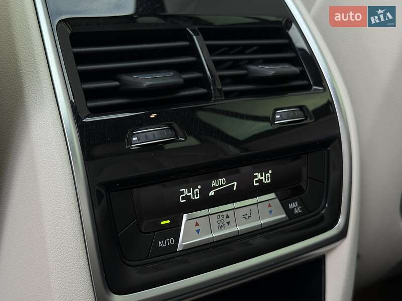 Внедорожник / Кроссовер BMW X5 2022 в Харькове