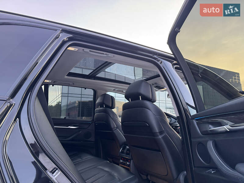 Внедорожник / Кроссовер BMW X5 2014 в Ровно