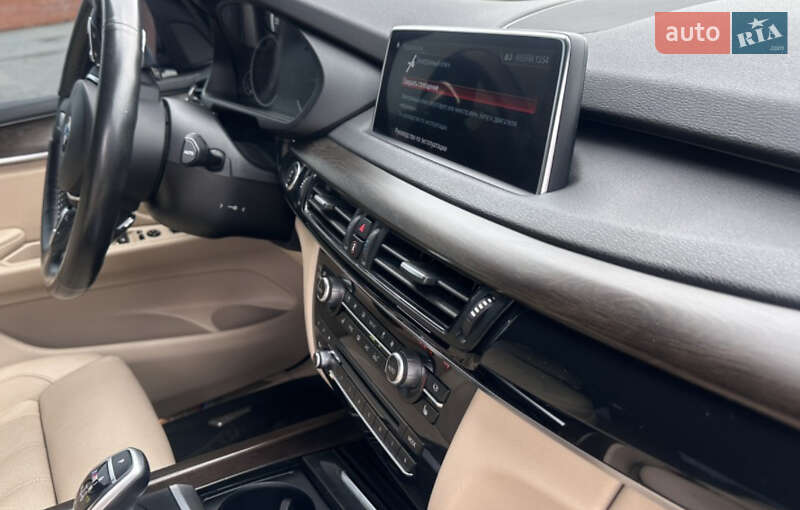 Внедорожник / Кроссовер BMW X5 2016 в Киеве