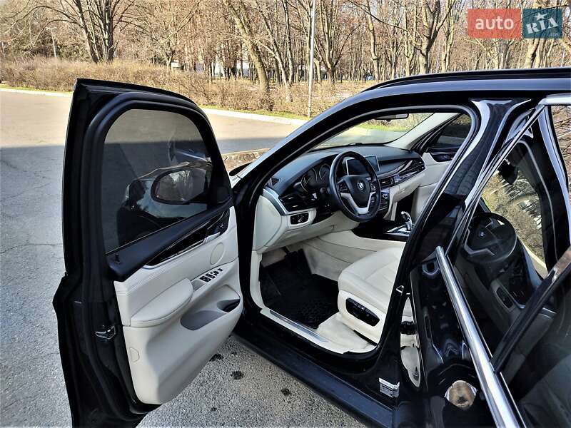 Внедорожник / Кроссовер BMW X5 2015 в Одессе