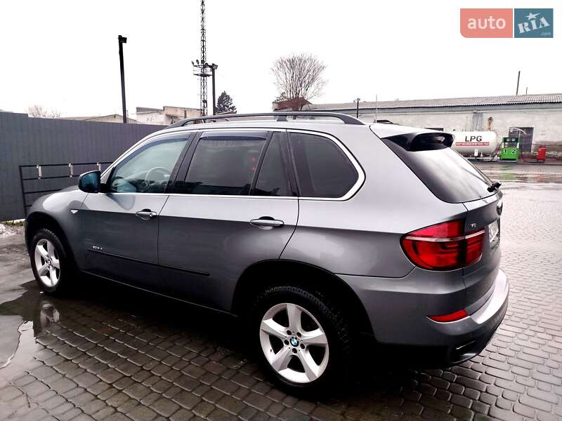 Внедорожник / Кроссовер BMW X5 2010 в Харькове