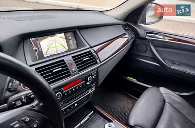 Внедорожник / Кроссовер BMW X5 2010 в Запорожье