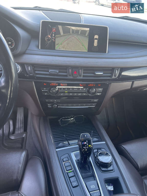 Внедорожник / Кроссовер BMW X5 2015 в Вознесенске