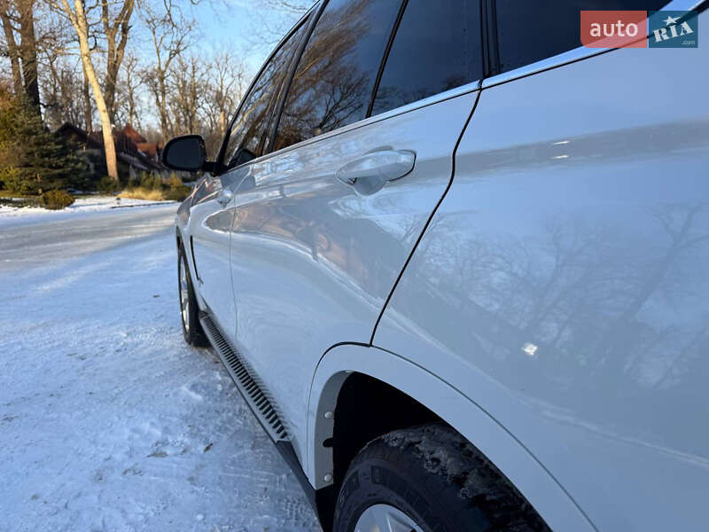 Внедорожник / Кроссовер BMW X5 2014 в Львове