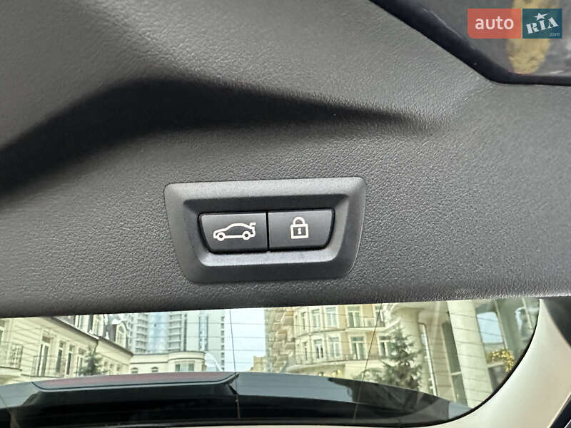 Внедорожник / Кроссовер BMW X5 2018 в Киеве