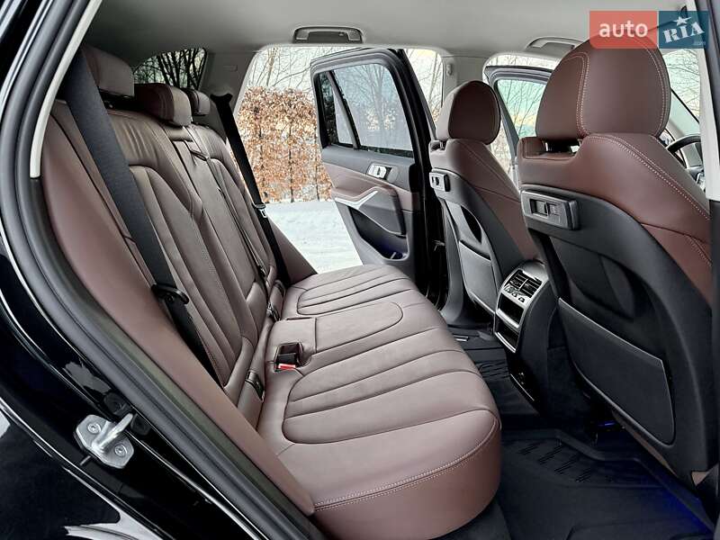 Внедорожник / Кроссовер BMW X5 2022 в Киеве