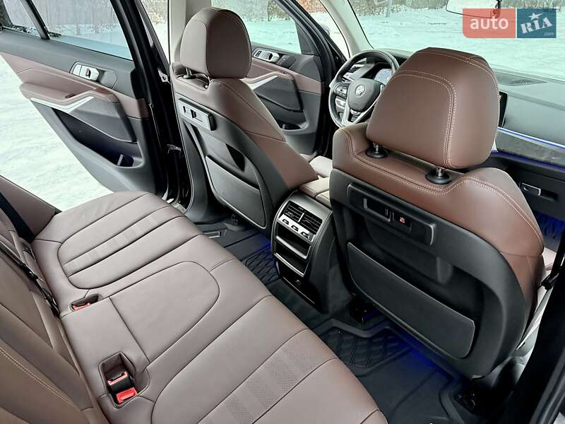 Внедорожник / Кроссовер BMW X5 2022 в Киеве