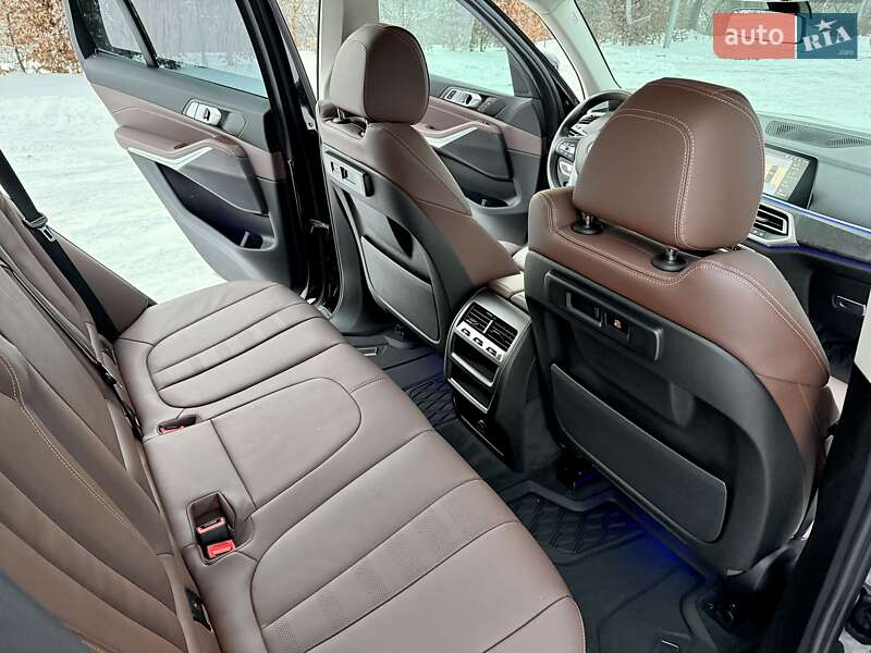 Внедорожник / Кроссовер BMW X5 2022 в Киеве