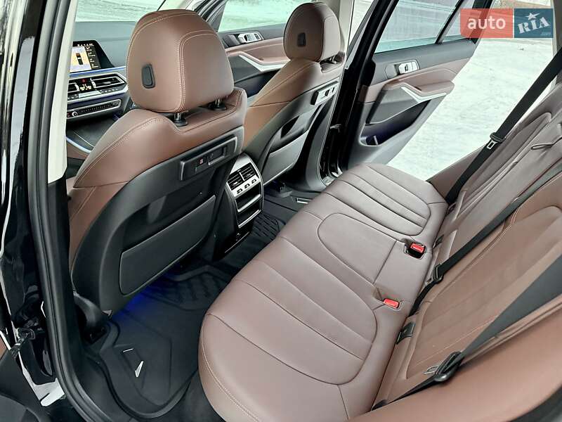 Внедорожник / Кроссовер BMW X5 2022 в Киеве