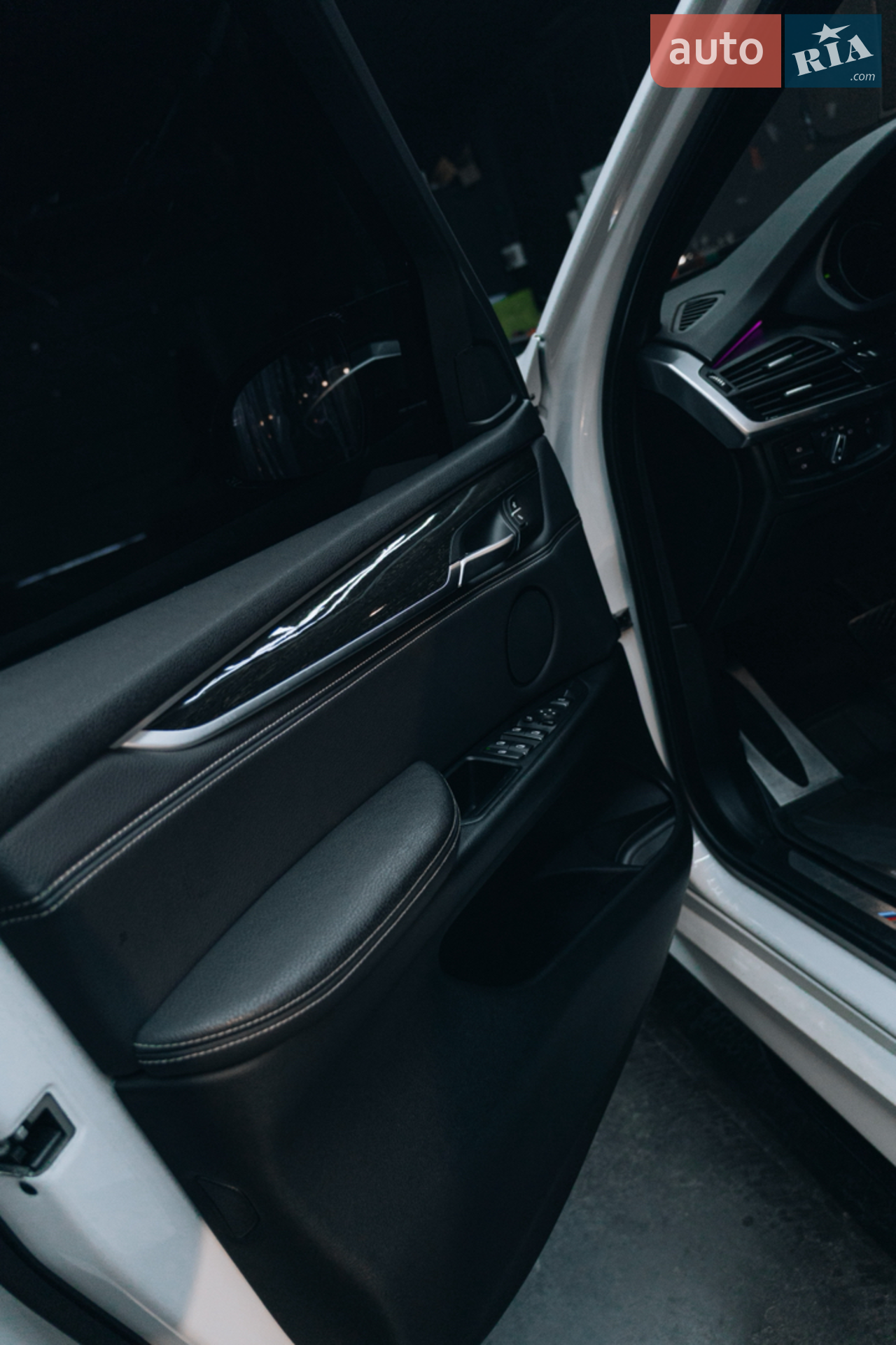 2017 BMW X5 - мініатюра 17