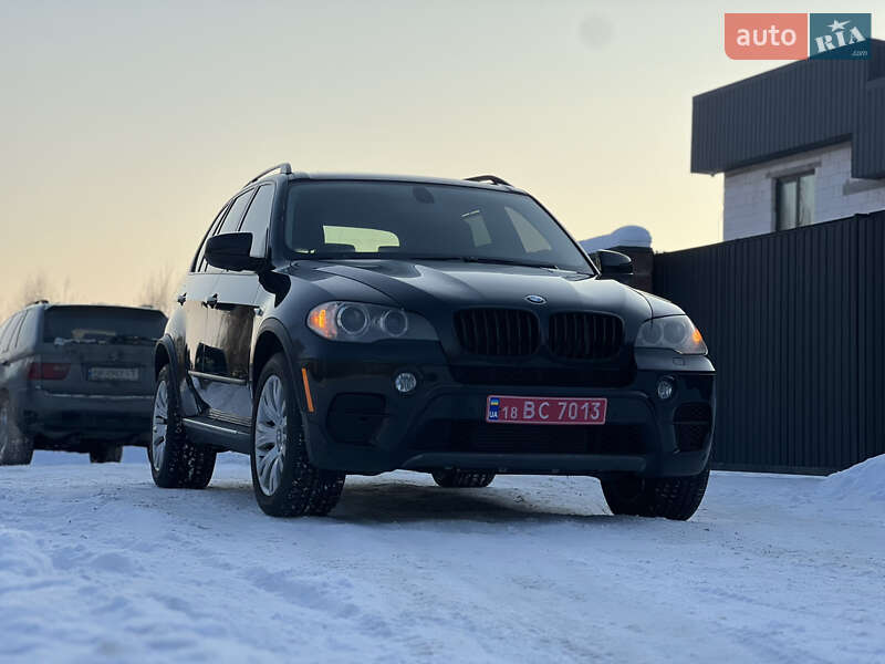 Внедорожник / Кроссовер BMW X5 2011 в Костополе