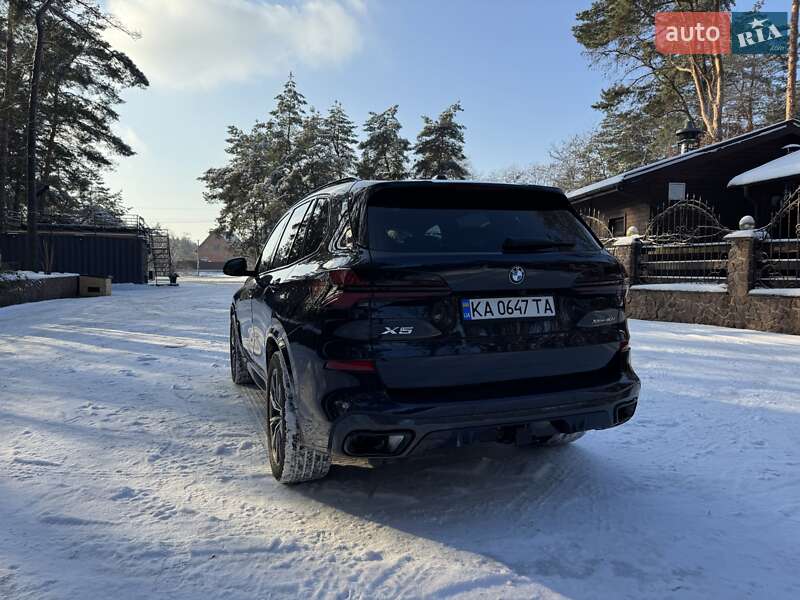 Внедорожник / Кроссовер BMW X5 2024 в Киеве