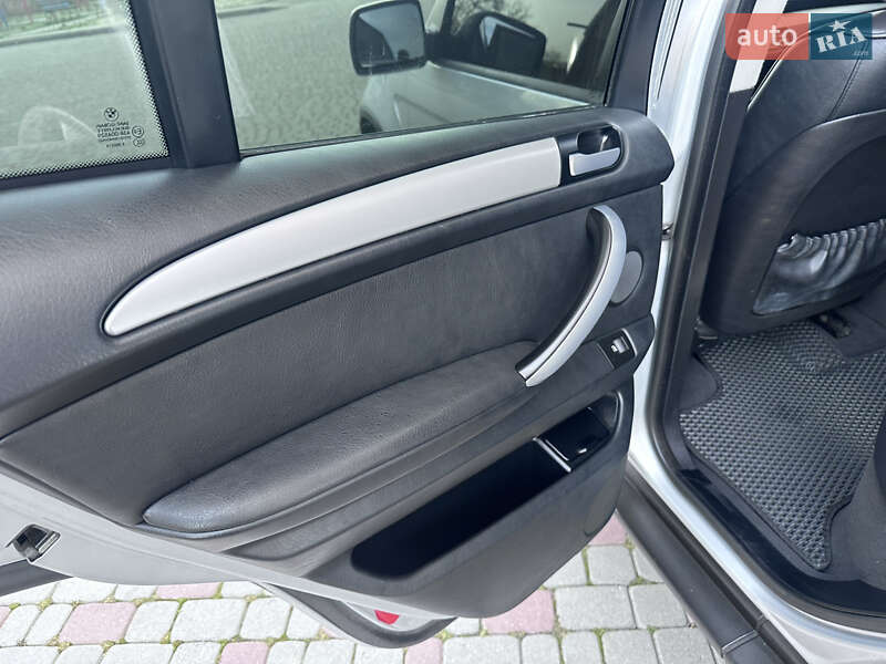 Внедорожник / Кроссовер BMW X5 2005 в Ивано-Франковске