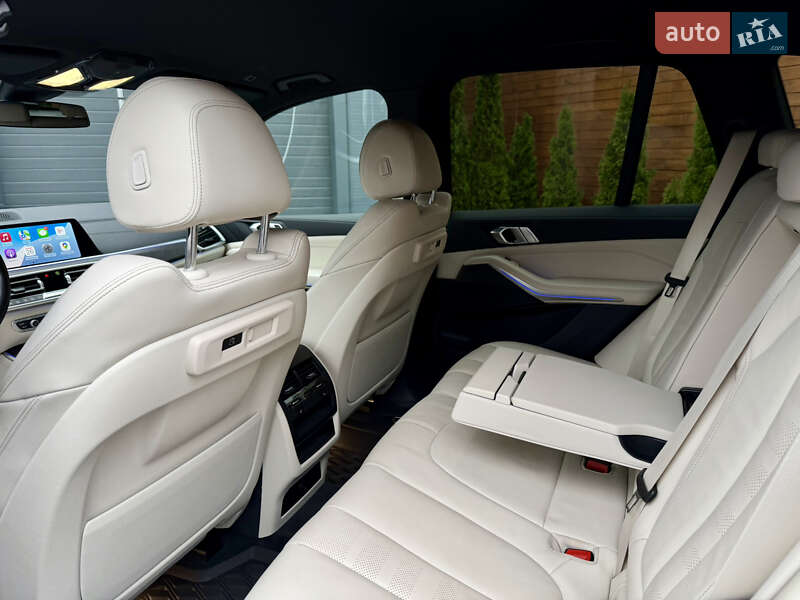 Внедорожник / Кроссовер BMW X5 2022 в Киеве