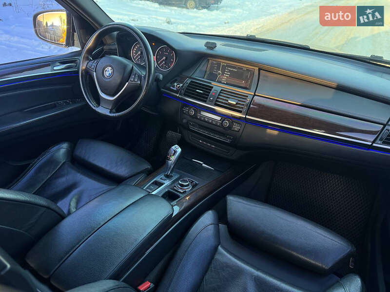 Внедорожник / Кроссовер BMW X5 2008 в Ильинцах