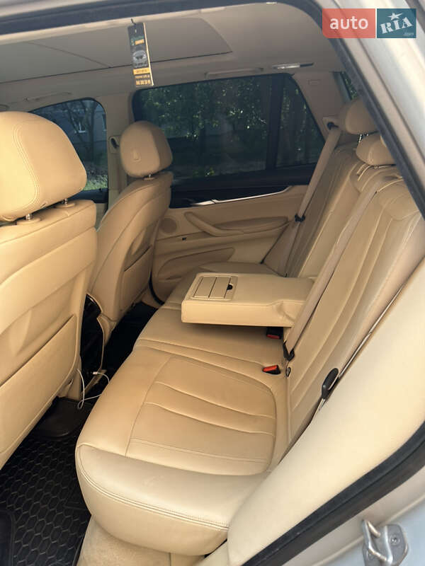 Внедорожник / Кроссовер BMW X5 2014 в Кропивницком