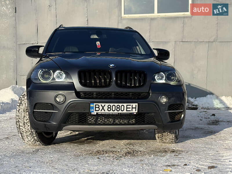 Внедорожник / Кроссовер BMW X5 2010 в Хмельницком