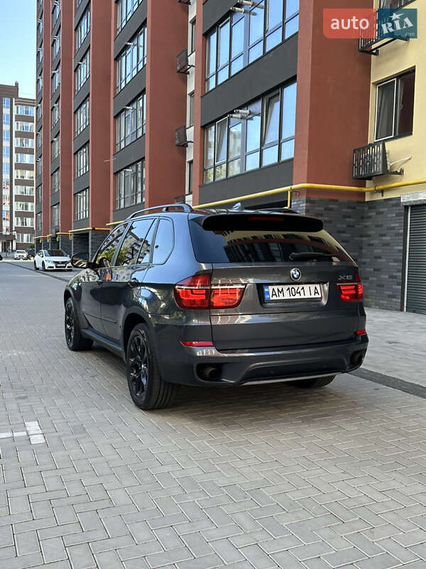 Внедорожник / Кроссовер BMW X5 2010 в Житомире