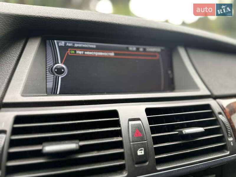 Внедорожник / Кроссовер BMW X5 2010 в Житомире