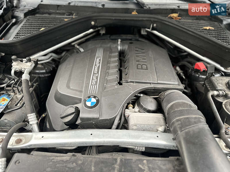 Внедорожник / Кроссовер BMW X5 2010 в Житомире