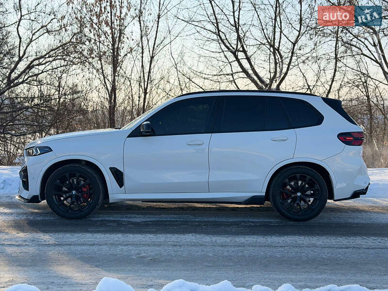 Внедорожник / Кроссовер BMW X5 2024 в Киеве