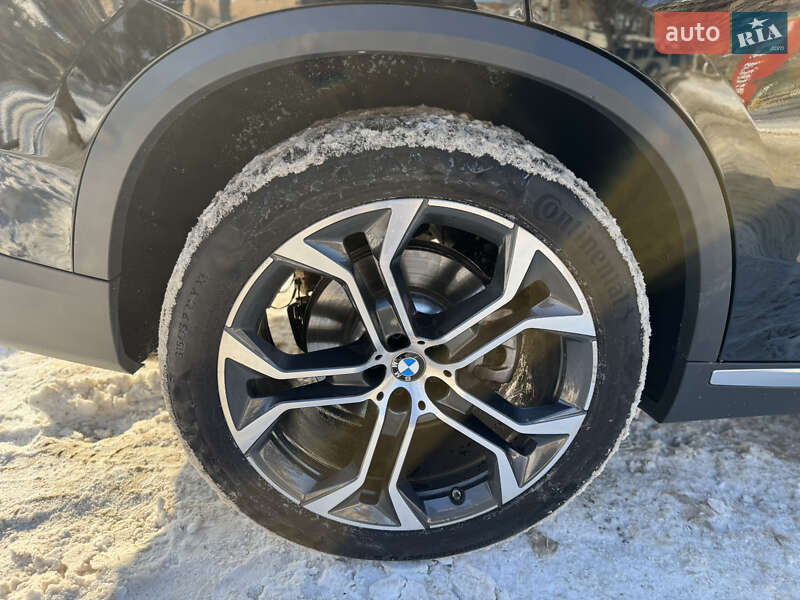 Внедорожник / Кроссовер BMW X5 2023 в Запорожье