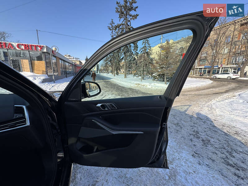 Внедорожник / Кроссовер BMW X5 2023 в Запорожье