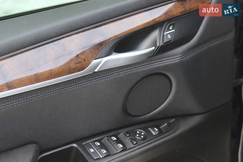 Внедорожник / Кроссовер BMW X5 2015 в Днепре