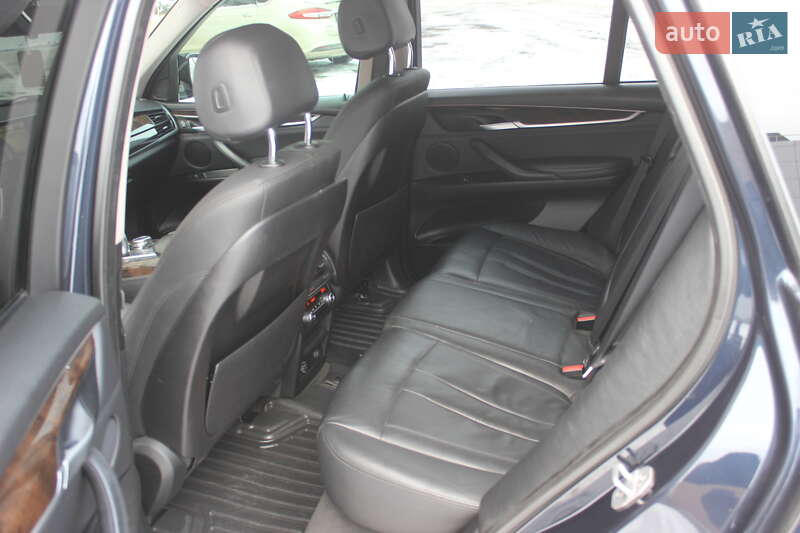 Внедорожник / Кроссовер BMW X5 2015 в Днепре