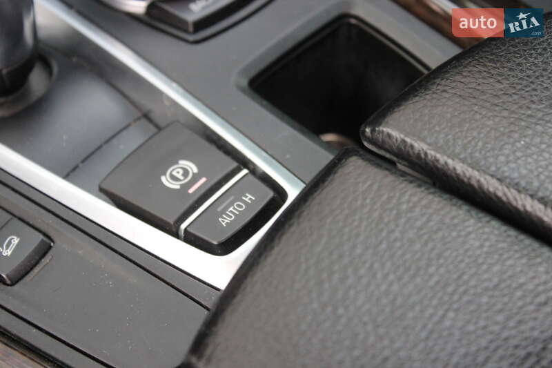 Внедорожник / Кроссовер BMW X5 2015 в Днепре