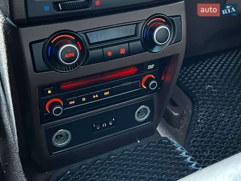 Внедорожник / Кроссовер BMW X5 2010 в Киеве