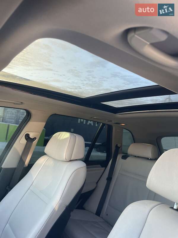 Внедорожник / Кроссовер BMW X5 2012 в Ковеле