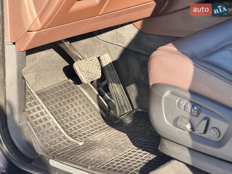 Внедорожник / Кроссовер BMW X5 2014 в Киеве