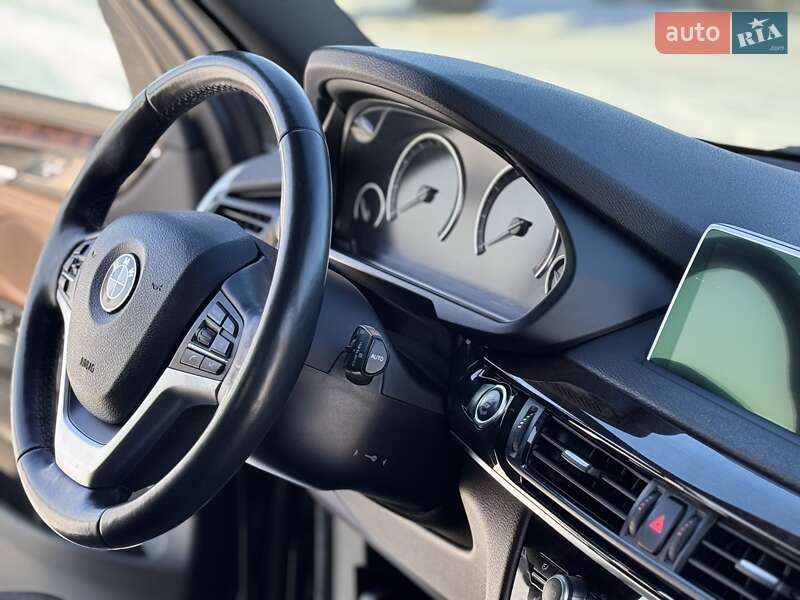 Внедорожник / Кроссовер BMW X5 2014 в Киеве