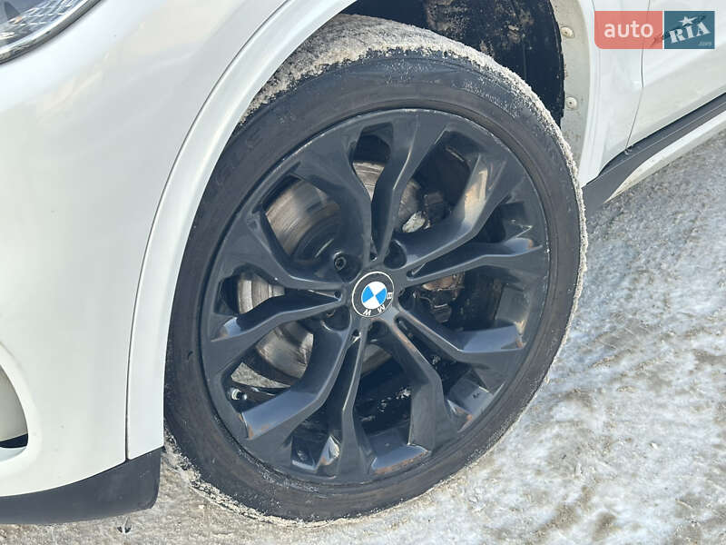 Внедорожник / Кроссовер BMW X5 2017 в Киеве