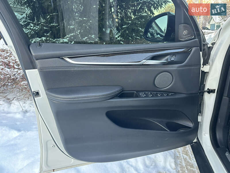 Внедорожник / Кроссовер BMW X5 2017 в Киеве