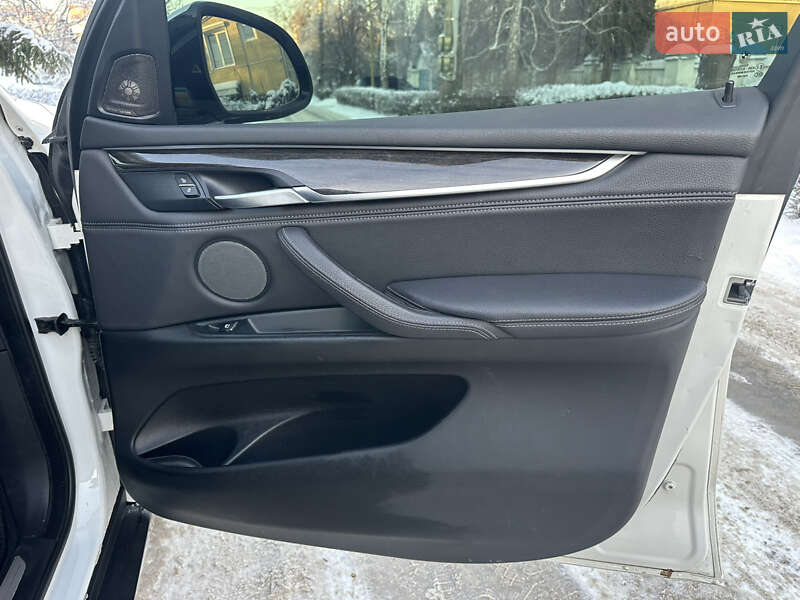 Внедорожник / Кроссовер BMW X5 2017 в Киеве