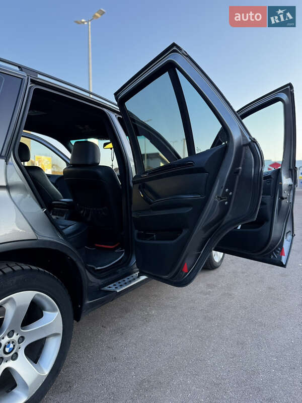 Внедорожник / Кроссовер BMW X5 2004 в Тернополе
