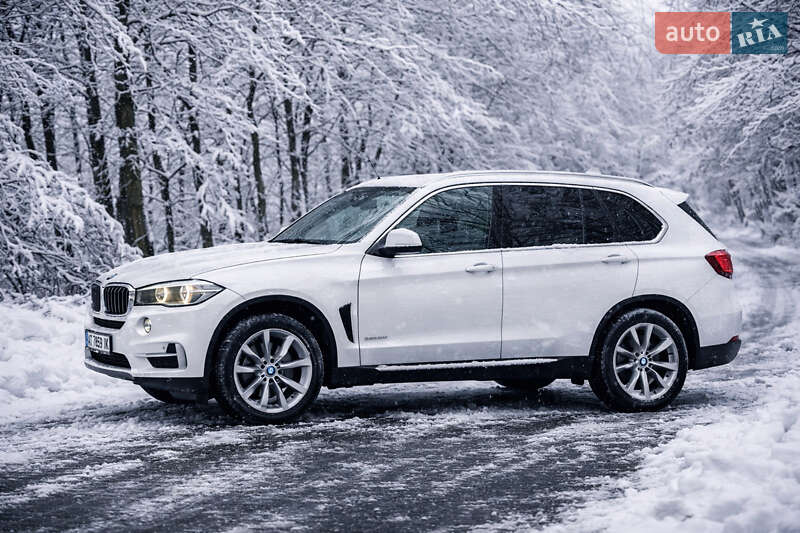 Внедорожник / Кроссовер BMW X5 2014 в Черновцах