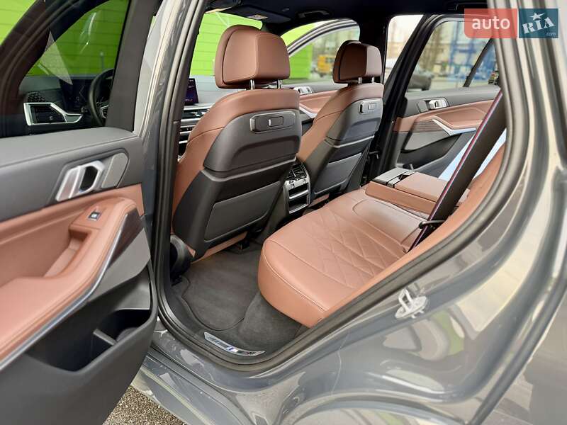 Внедорожник / Кроссовер BMW X5 2024 в Киеве