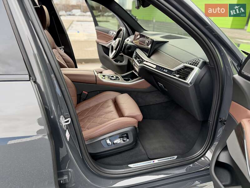 Внедорожник / Кроссовер BMW X5 2024 в Киеве
