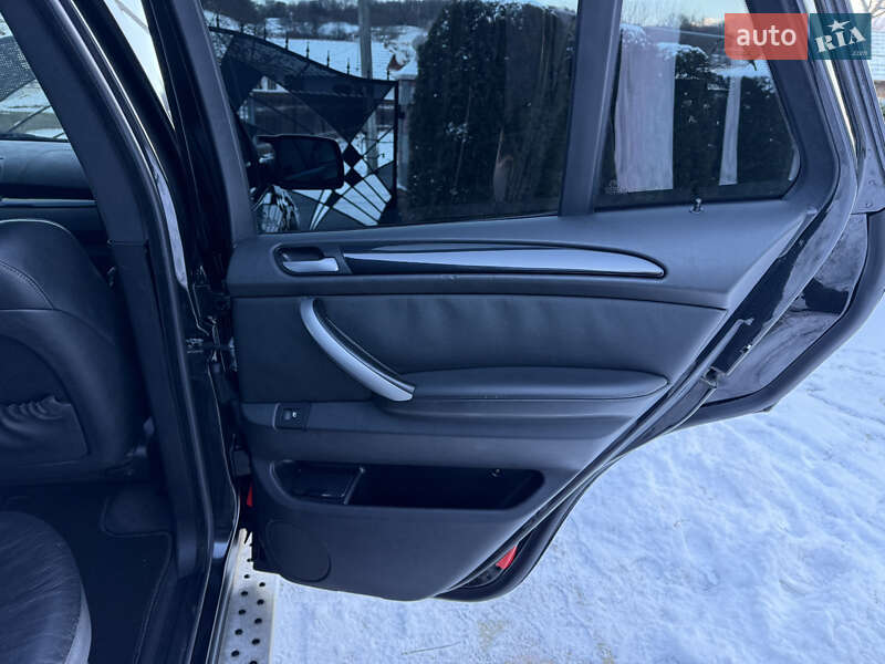 Внедорожник / Кроссовер BMW X5 2004 в Коломые