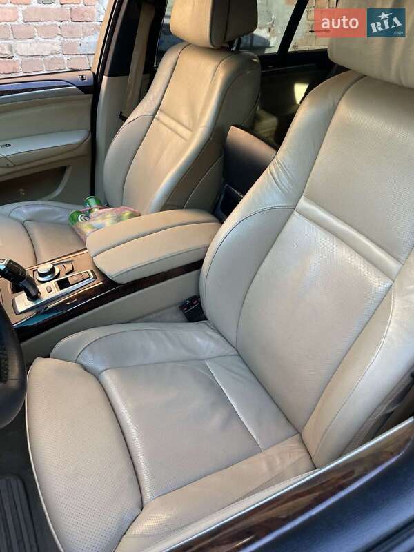 Внедорожник / Кроссовер BMW X5 2008 в Кривом Роге