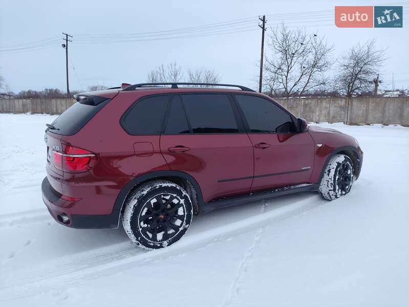 Внедорожник / Кроссовер BMW X5 2010 в Козове