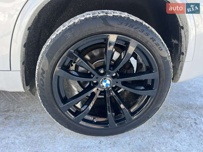 Внедорожник / Кроссовер BMW X5 2014 в Ровно